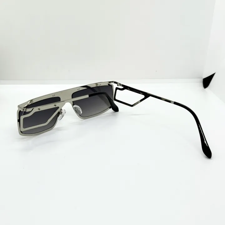 New%20Elegant%20Black%20Rectangle%20Men%20Sunglasses%20with%20Silver%20Frame%20and%20Gradient%20Lens%20-%20Fashion%20Eyewear%20Accessory%20-%20Image%202