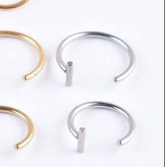 3%20In%201%20Fake%20Piercing%20Stud%20Set%20Ear%20Lip%20Nose%20Rings%20Fake%20Diaphragm%20Clip%20Lip%20Hoops%20-%20Image%206