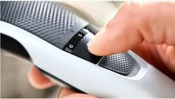 Philips%20Beard%20Trimmer%20BT3206/14%20for%20Men%20-%20Image%203