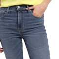 Levi's High Rise 724 Straight Fit Jeans For Women 67667-0032. 