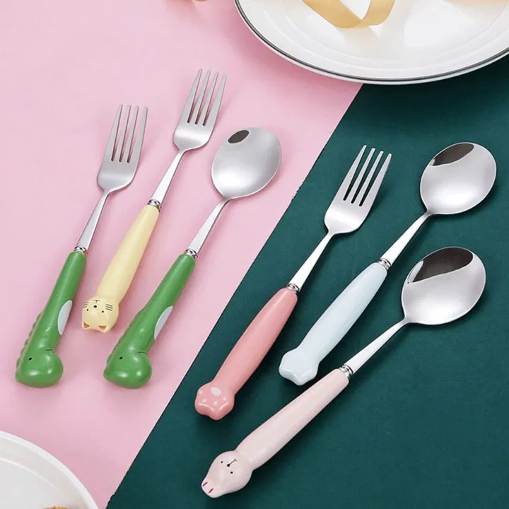 Eating%20Mixing%20Cute%20Cartoon%20Ceramic%20Handle%20Dinnerware%20Cutlery%20Kitchen%20Utensil%20Soup%20Spoons%20Tableware%20-%20Image%204