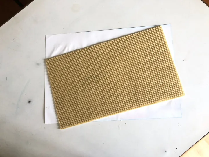 Cerena%20Bee%20keeping%20comb%20sheet-1/2%20KG%20-%20Image%202