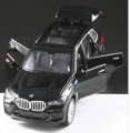 1:28 BMW X5 SUV Simulation Diecast Metal Alloy Model Car Sound Light Pull Back Collection Toy. 