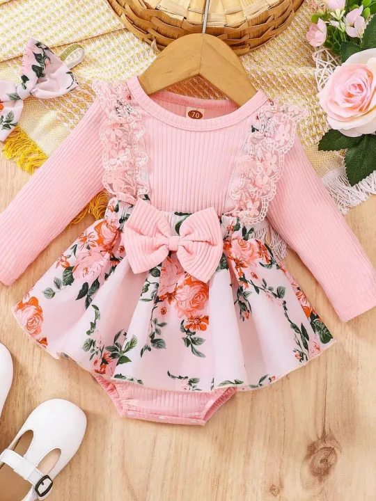 Newborn%20Baby%20Girls%20Summer%20Clothes%20Sets%20Ruffle%20Sleeve%20Top%20T-Shirt%20Floral%20Suspender%20Shorts%20Headband%20-%20Image%202