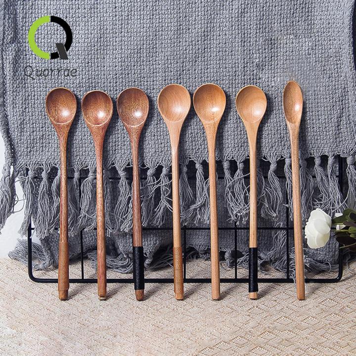 Stir%20the%20juice%20with%20a%20high%20temperature%20resistant%20Quorrae%20wooden%20spoon%20and%20honey%20spoon%20-%20Image%204