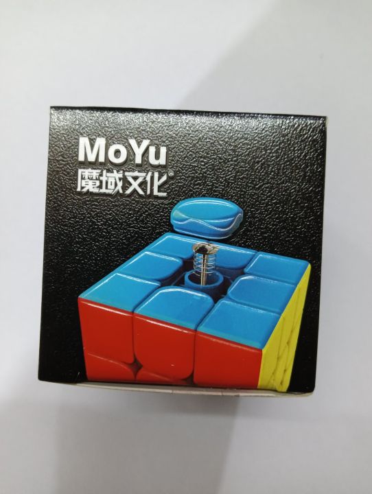 Moyu%203X3X3%20Magnetic%20Stickerless%20%20Cube%20-%203D%20Puzzle%20Cube%20-%20Free%20Cube%20Stand%20-%20Image%204