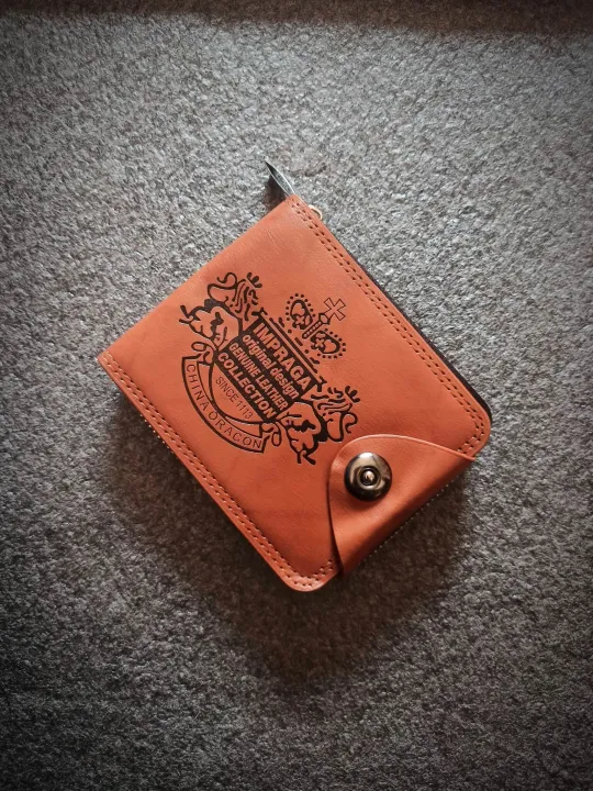 Dynamic%20Leather%20Purse%20For%20Men%20-%20Brown%20%7C%20Fashion%20Leather%20Zippered%20Wallet%20With%20Multiple%20Card%20Slots%20For%20Men%20-%20Image%202