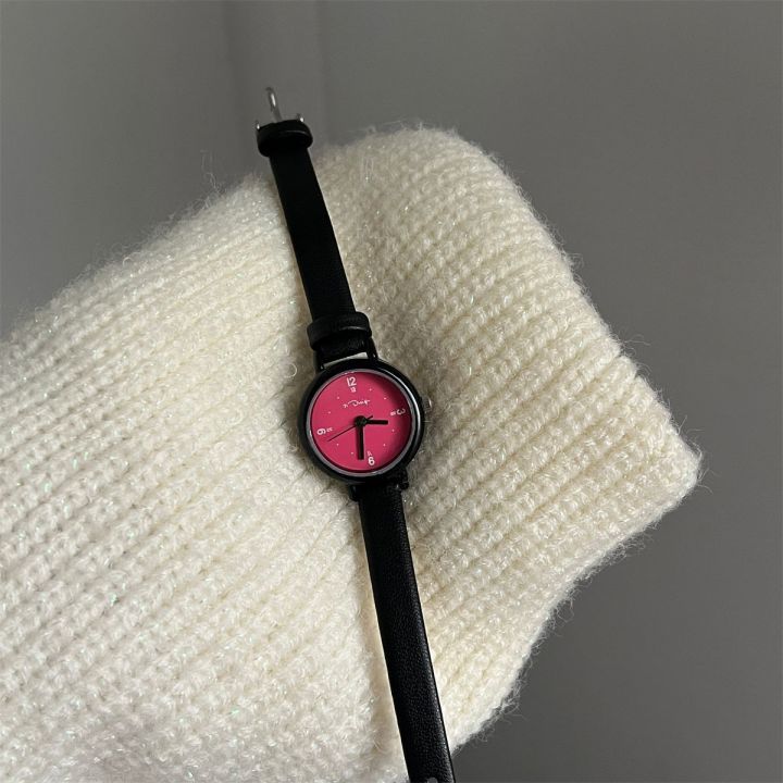 %E3%80%90Top-notch%20quality%E3%80%91Red%20and%20Blue%20Color-Block%20Round%20Small%20Dial%20Fashion%20Niche%20High-End%20Watch%20for%20Women%20Wildberry%20Watch%20Female%20Students%20-%20Image%206