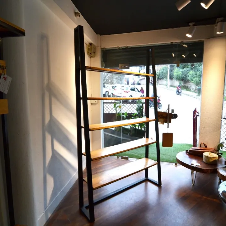 Ladder%20Style%20Shelving%20Unit%20-%20Image%204
