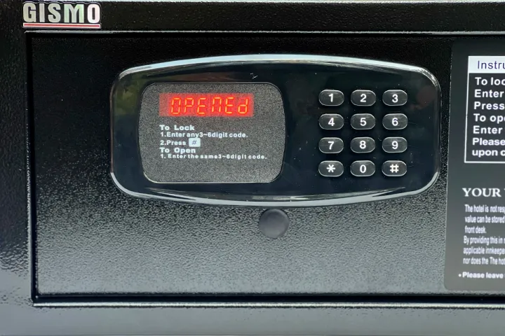 Laptop%20Compatible%20Safe%20Box,%20Hotel%20Safe%20Lockers,%20Hotel%20Safety%20Deposit%20Box,%20locker%20-%20Image%202