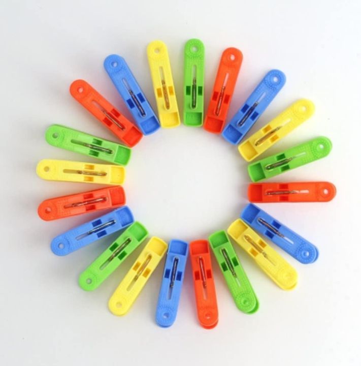 20-Pack%20Cloth%20Clips%20-%20Multicolor%20Laundry%20Pegs%20-%20Image%203