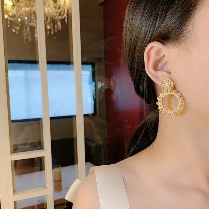 %E3%80%90Special%20offer%E3%80%91Earrings%202023%20New%20Fashionable%20Ear%20Studs%20Exaggerated%20Earrings%20Women's%20Retro%20Hong%20Kong-style%20Ear%20Ring%20Design%20Ins%20-%20Image%204