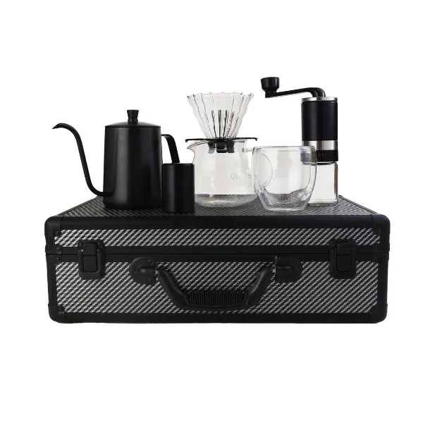 V60%20Pour%20Over%20Coffee%20Maker%20Travel%20Set%20-%20Image%203