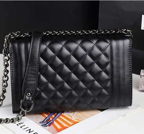 Side%20bag%20ladis%20side%20bag%20hand%20bag%20box%20bag%20chain%20strap%20bag%20-%20Image%203