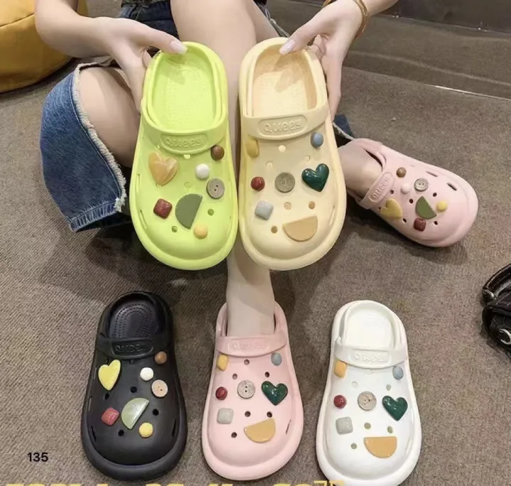 Women'S%20Crocs%20Slipper%20By%20Jutta%20Ghar%20Nepal%20-%20Multicolor%20%7C%20Multisize%20%7C%20Fashion%20%7C%20Crocs%20Slippers%20For%20Women%20-%20Image%205