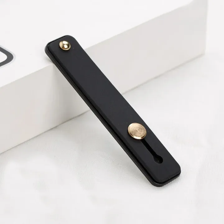 The%20bracket%20socket%20is%20pasted%20after%20the%20push%20finger%20of%20Samsung%20is%20suitable%20for%20wristbands,%20and%20the%20universal%20holder%20for%20iPhone%20is%20used%20for%20Huawei%20grips%20the%20phone%20holder%20-%20Image%204