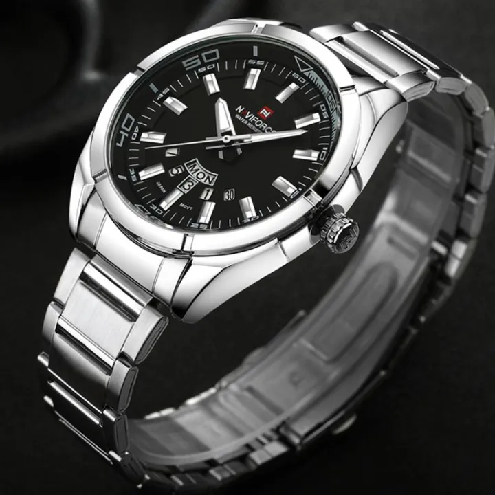 NAVIFORCE%20Nf9038%20Day%20Date%20Function%20Analog%20Stainless%20Steel%20Strap%20Watch%20for%20Men%20-%20Black%20Dial%20with%20Silver%20Strap%20-%20Image%204