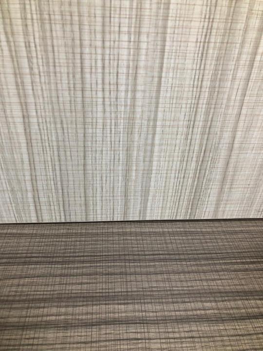 Modern%20Exclusively%20Designed%20Luxury%20Wardrobe%20With%20Dressing%20Table%20Attached%20-%20Image%205