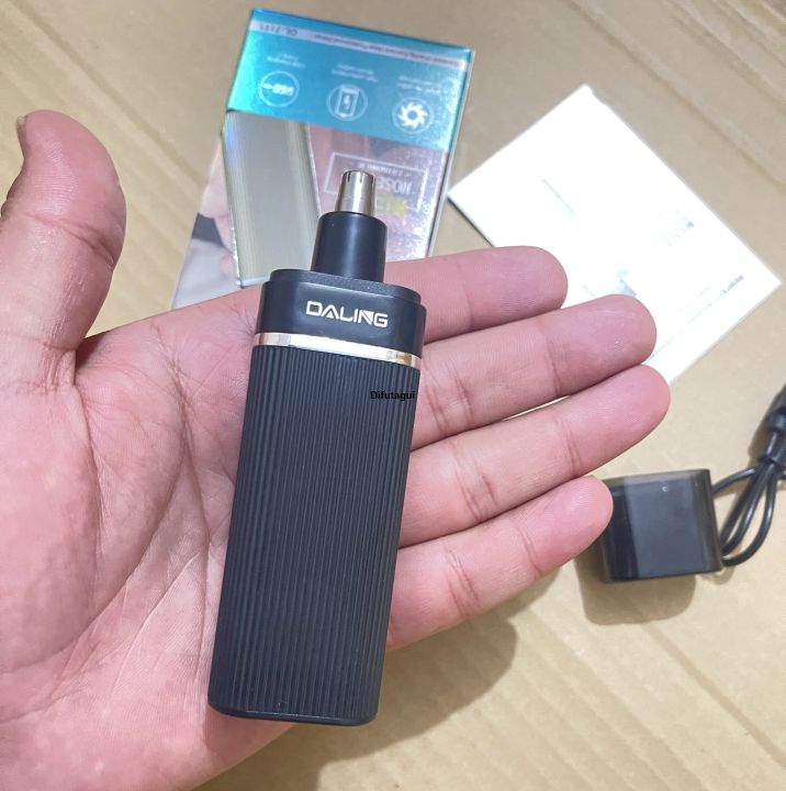 Difutagui%20New%20style%20High%20Quality%20Fast%20DL%207111%20Rechargeable%20Nose%20Ear%20and%20Nasal%20Hair%20Trimmer%20Nasal%20hair%20remover%20clipper%20Nose%20and%20Ear%20Trimmer%20for%20men%20with%20Type%20C%20charging%20port%20-%20Image%203