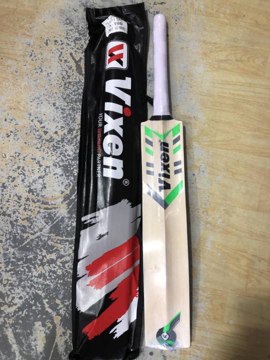Vixen Cricket Bat