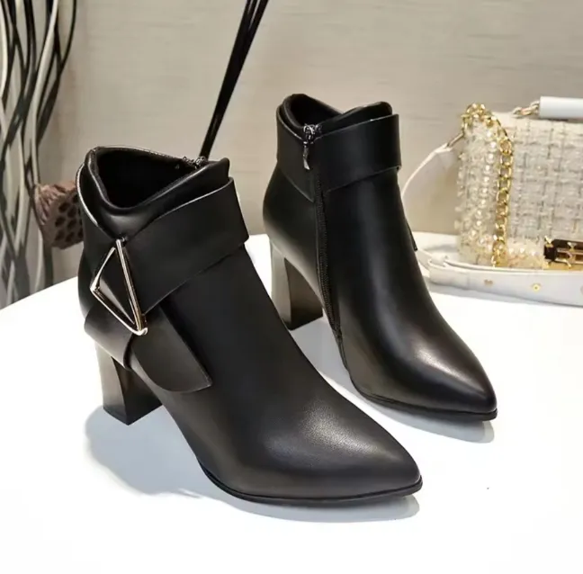 2024%20Luxury%20Women%20Winter%20Genuine%20Leather%20Short%20Boots%20Pointed%20Toe%20High%20Heels%20Zipper%20Ankle%20Boots%20Ladies%20Ethnic%20Style%20V615%20-%20Image%202