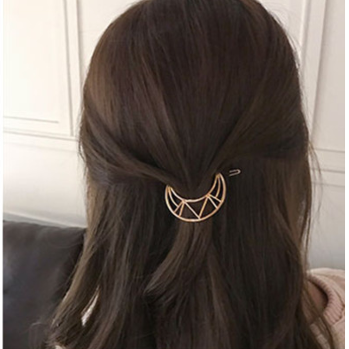 Pebbles%20Nepal%20Gold%20Geometric%20Moon%20Hair%20Clip%20for%20Women%20%7C%20Simple%20Korean%20Style%20Hairclips%20Hairpin%20-%206pcs%20-%20Image%204