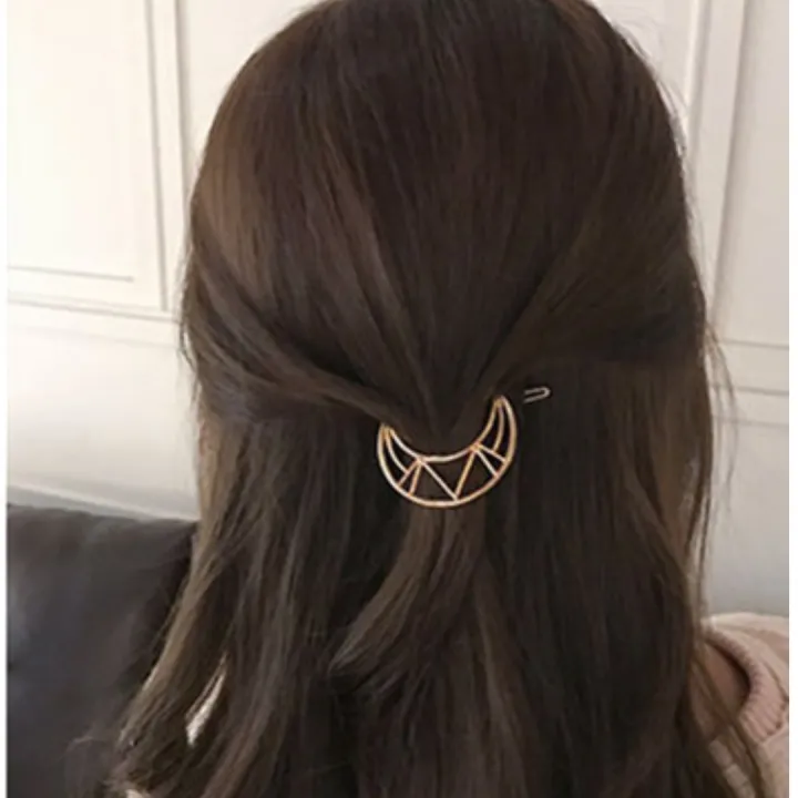 Pebbles%20Nepal%20Gold%20Geometric%20Moon%20Hair%20Clip%20for%20Women%20%7C%20Simple%20Korean%20Style%20Hairclips%20Hairpin%20-%206pcs%20-%20Image%204