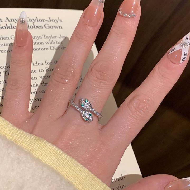 Sale%E3%80%91Twin%20Ring%20~%20Green%20Head%20Spirit%20Snake%20Ring%20Women's%20Light%20Luxury%20High-class%20Year%20of%20the%20Snake%20Ring%20Tail%20Women's%20Pink%20Finger%20Ring%20-%20Image%204