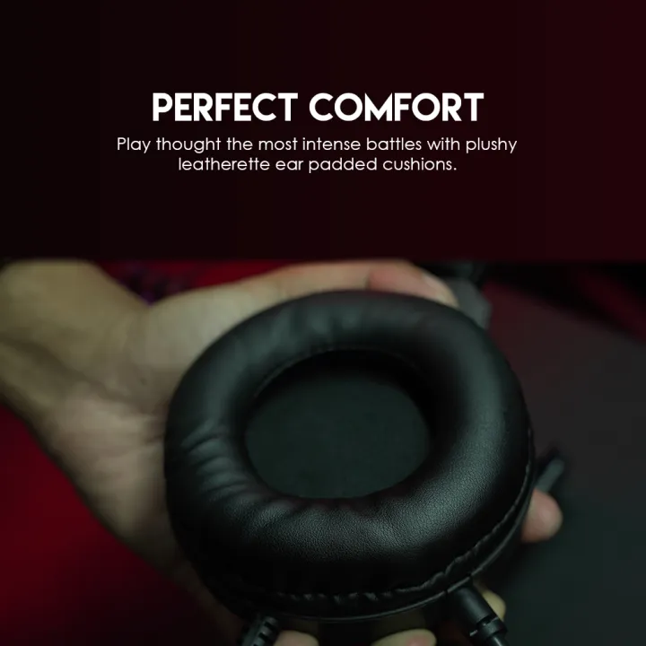 Fantech%20HQ53%20Lightweight%20Gaming%20Headset%20%7C%20Lightweight%20Design%20With%20Red%20Accent%20Lighting%20-%20Image%207