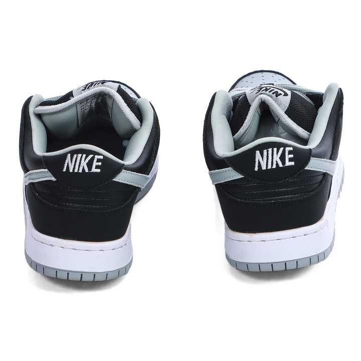 Unisex%20Black%20Color%20SB%20Dunk%20Low%20Pro%20Sneakers%20-%20Image%204