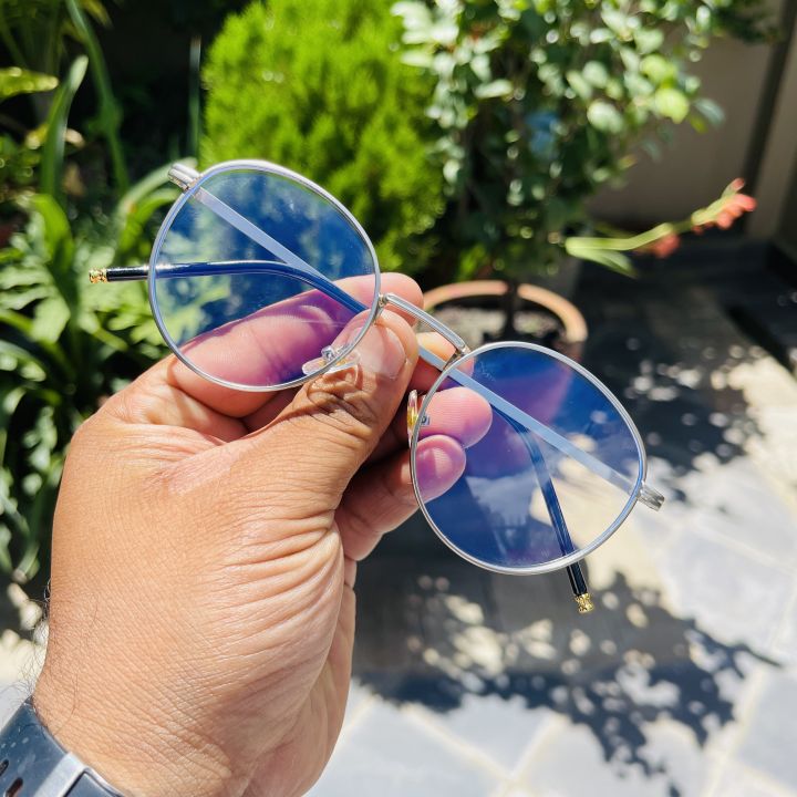 Unisex%20Blue%20Ray%20Cut%20Uv%20Protected%20Anti%20Scratch%20Eye%20Glass%20With%20Metal%20Frame%20For%20Mobile%20Gaming%20Reading%20Tv%20Laptop%20Pc%20&%20Driving%20-%20Image%204