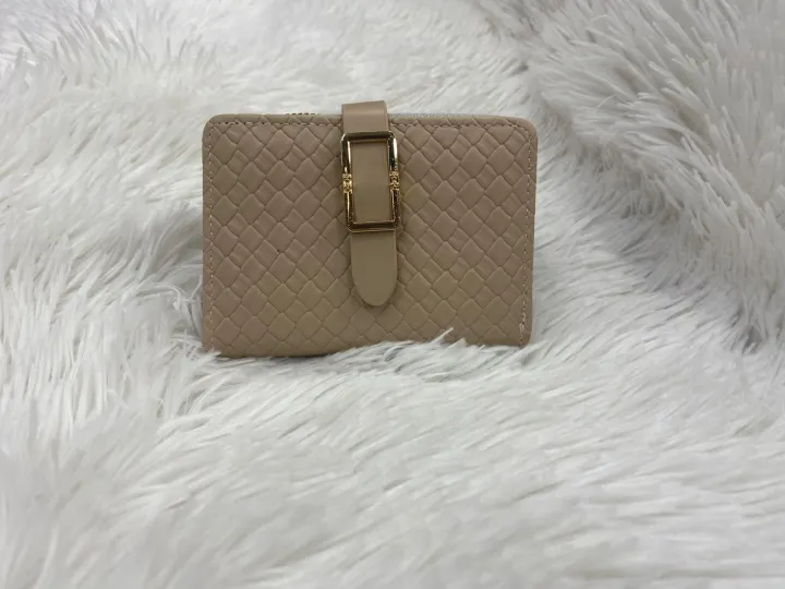 Women%E2%80%99s%20Wallet%20%7C%20Premium%20PU%20Leather%20Wallet%20with%20Gold%20Buckle%20-%20Image%203