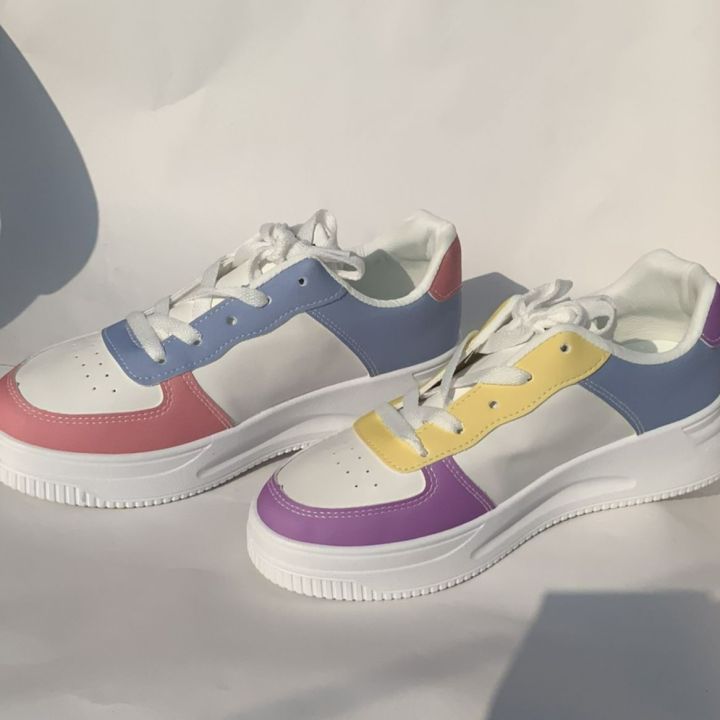 White%20Outdoor%20Color%20Changing%20Shoes%20For%20Women%20-%20Image%203