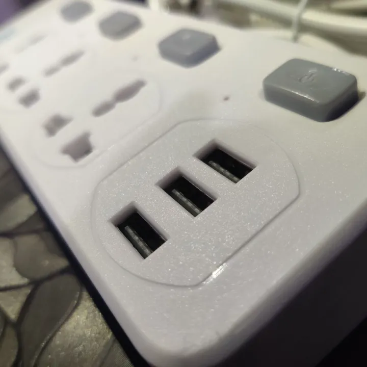 High%20Power%202500W%20Mutiplug%20With%203%20Power%20Socket,%203%20USB%20Socket%20-%20Image%202