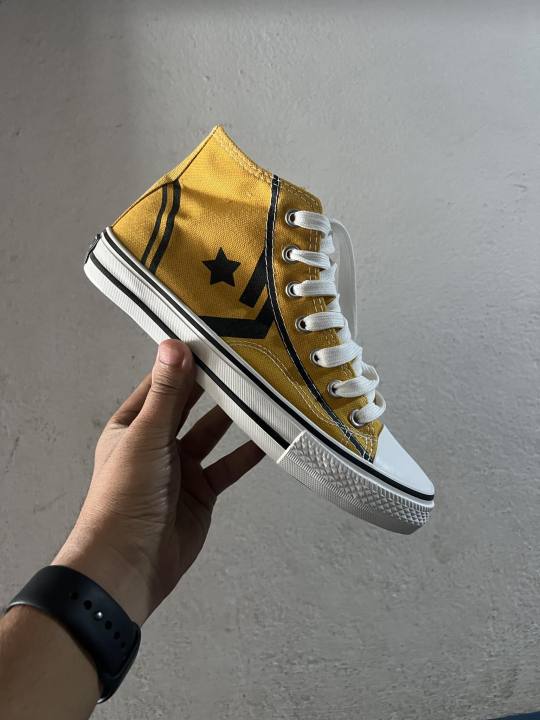 Classic%20Unisex%20Shoes%20For%20Men%20And%20Women%20By%20Jutta%20Ghar%20Nepal%20-%20Image%203