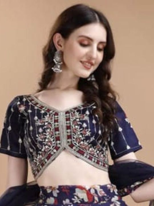 Fabdale%20Floral%20Print%20Lehenga%20Choli%20with%20Dupatta%20%7C%20Wedding%20&%20Festive%20Wear%20(TRVT-006)%20-%20Image%203