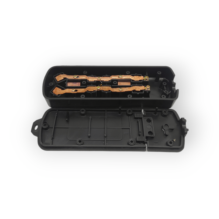 Heavy%20Duty%20Multi%20Plug%20Power%20Socket%20Multiplug%20For%20High%20Voltage%20Uses%20With%2010%20Meter%20Heavy%20Wire%20Fixed%20With%20Round%20Type%202%20Pin%20Plug%20-%20Image%207