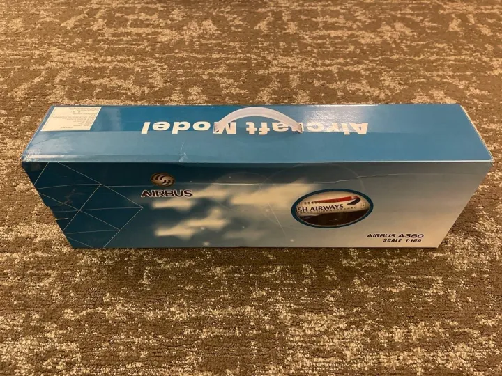 BOING%20747%20Airplane%20Simulation%20Passenger%20Aircraft%20Plane%20Model%20scale%201:160%20LED%2047CM%20AIRCRAFT%20AEROPLANE%20PLANE%20MODEL%20WITH%20LIGHTENING%20FEATURES%20PERFECT%20FOR%20DECORATION%20AND%20GIFT%20ITEM%20-%20Image%205