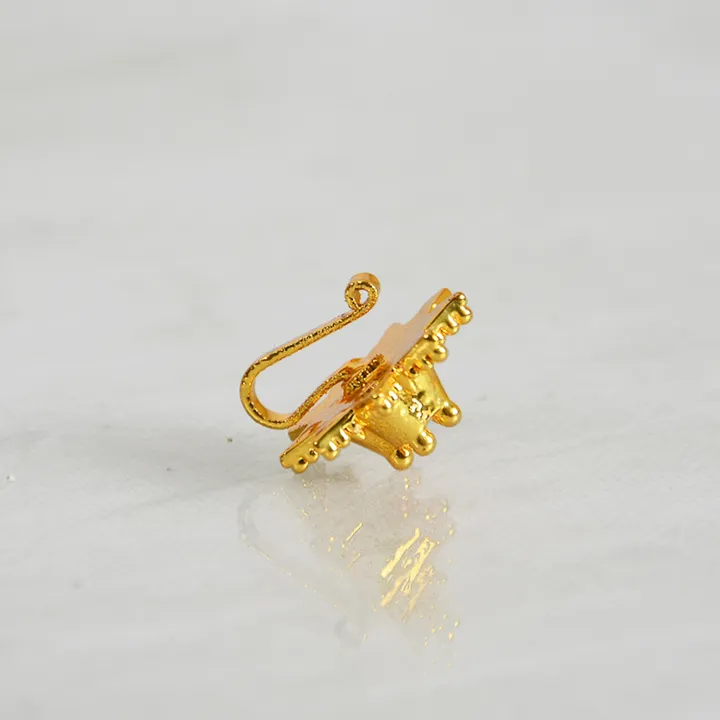 Golden/Red%20Star%20Shaped%20Fuli%20Nose%20Jewellery%20For%20Women%20-%20Image%205