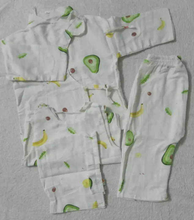 Newborn%20Baby%20Muslin%20Cotton%20Bhoto%20Suruwal%20Set%20For%200-6%20months%20-%20Image%204