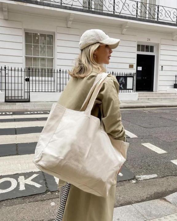 New%20style%20Tote%20Bag%20Shoulder%20Handbag%20bag%20for%20women's%20and%20unisex%20essential%20tote%20bag%20Canvas%20Cotton%20Tote%20Bag%20Off%20White%20Stylish%20bag%20made%20with%20high%20grade%20Fabric%20260gsm%20canvaCotton%20design%20by%20Giado%20Plain%20oversized%20big%20bag%20Large%20capacity%20travel%20bag%20aesthetic%20colo%20-%20Image%204