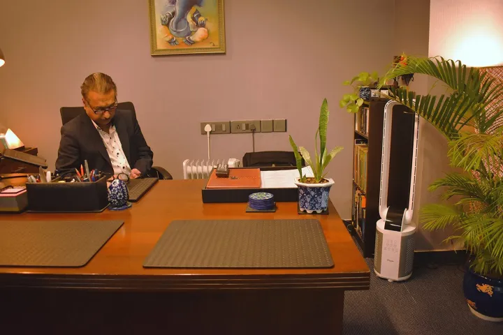 Crane%205-in-1%20Air%20Purifier%20Bladeless%20Fan%20with%20UV%20Sterilization,%20Ionizer%20&%20Humidifier%20EE-5625%20-%20Image%204