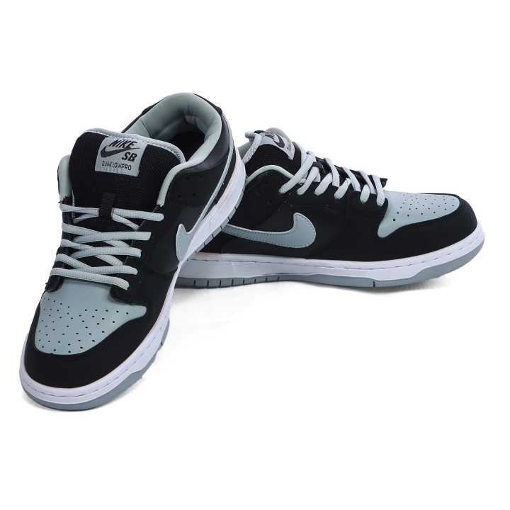 Unisex%20Black%20Color%20SB%20Dunk%20Low%20Pro%20Sneakers%20-%20Image%203