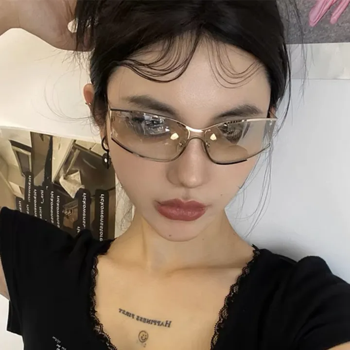 Fashion%20Personalized%20Women's%20Y2K%20Sunglasses%20Retro%20Hollow%20Out%20Metal%20Eyeglass%20Frame%20Summer%20Sunshade%20Glasses%20-%20Image%204