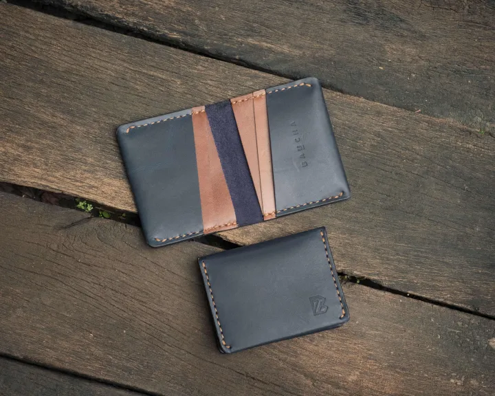 Baucha%20%7C%20Flamboyant%20Card%20Holder%20%7C%20Unisex%20Design%20%7C%20Handcrafted%20with%20Original%20Leather%20-%20Image%206