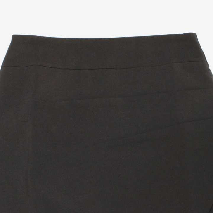 Black%20Plain%20Design%20Skirt%20For%20Women%20-%20Image%203