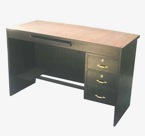 Office Home Study Table  4 ft X 2 Ft x 2 Ft