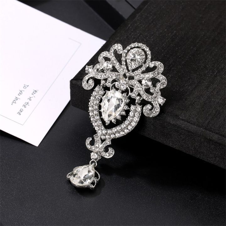 Cross-border%20new%20products%20hot%20selling%20temperament%20men's%20and%20women's%20brooches%20fashionable%20glass%20silk%20scarf%20buckles%20crown%20crystal%20coat%20pins%20collar%20pins%20-%20Image%202
