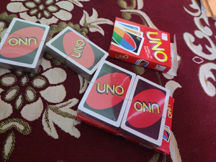 Uno%20Card%20Game%20-%20Image%205