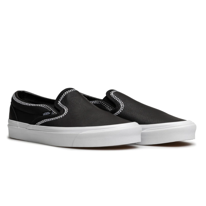 Vans%20x%20White%20Mountaineering%20UA%20Authentic%2044%20Deck%20DX%20Black%20Slip-On%20Sneakers%20for%20Unisex%202304S%20-%20Image%204